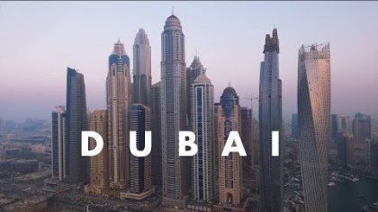 DUBAI // Urban paramotor flying